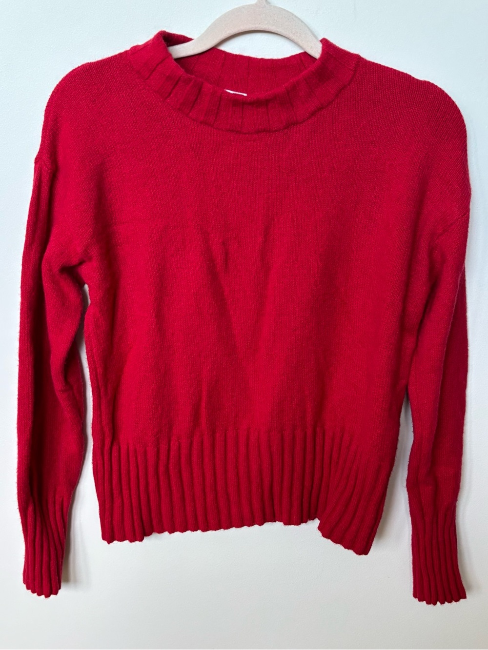 Gap red women’s sweater Small cozy warm winter fall Christmas